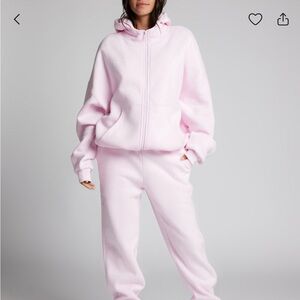 Comfrt Viral Powdered Pink Joggers S NEW